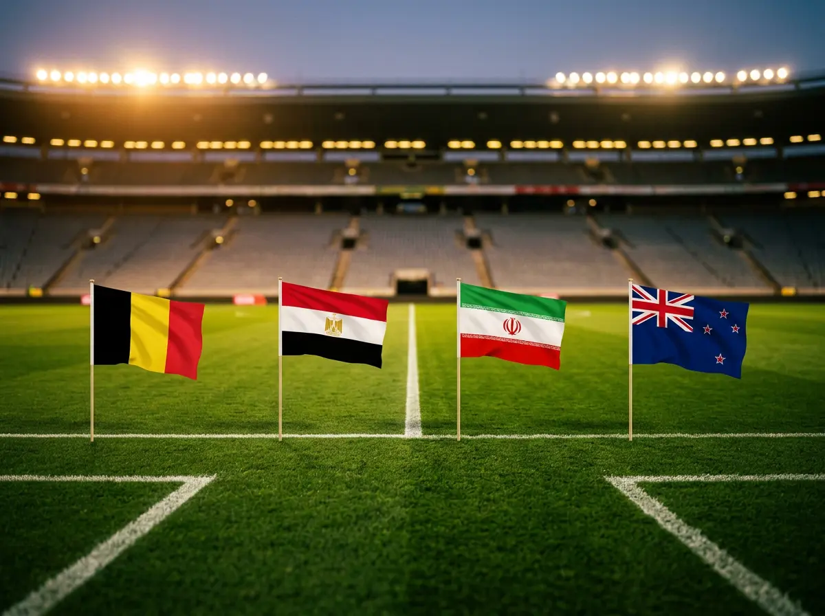 Overzicht van WK 2026 Groep G met de vlaggen van België, Egypte, Iran en Nieuw-Zeeland naast een voetbalveld
